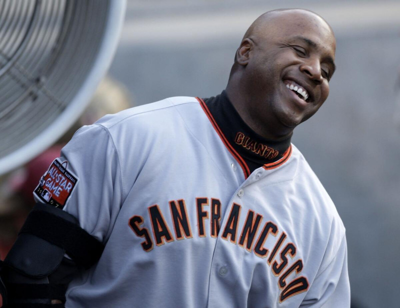 Barry Bonds es el líder histórico de jonrones en las Grandes Ligas.