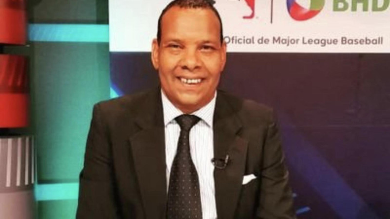 Tomás Julián Cabrera dominaba varios deportes, entre ellos el béisbol, baloncesto y fútbol.