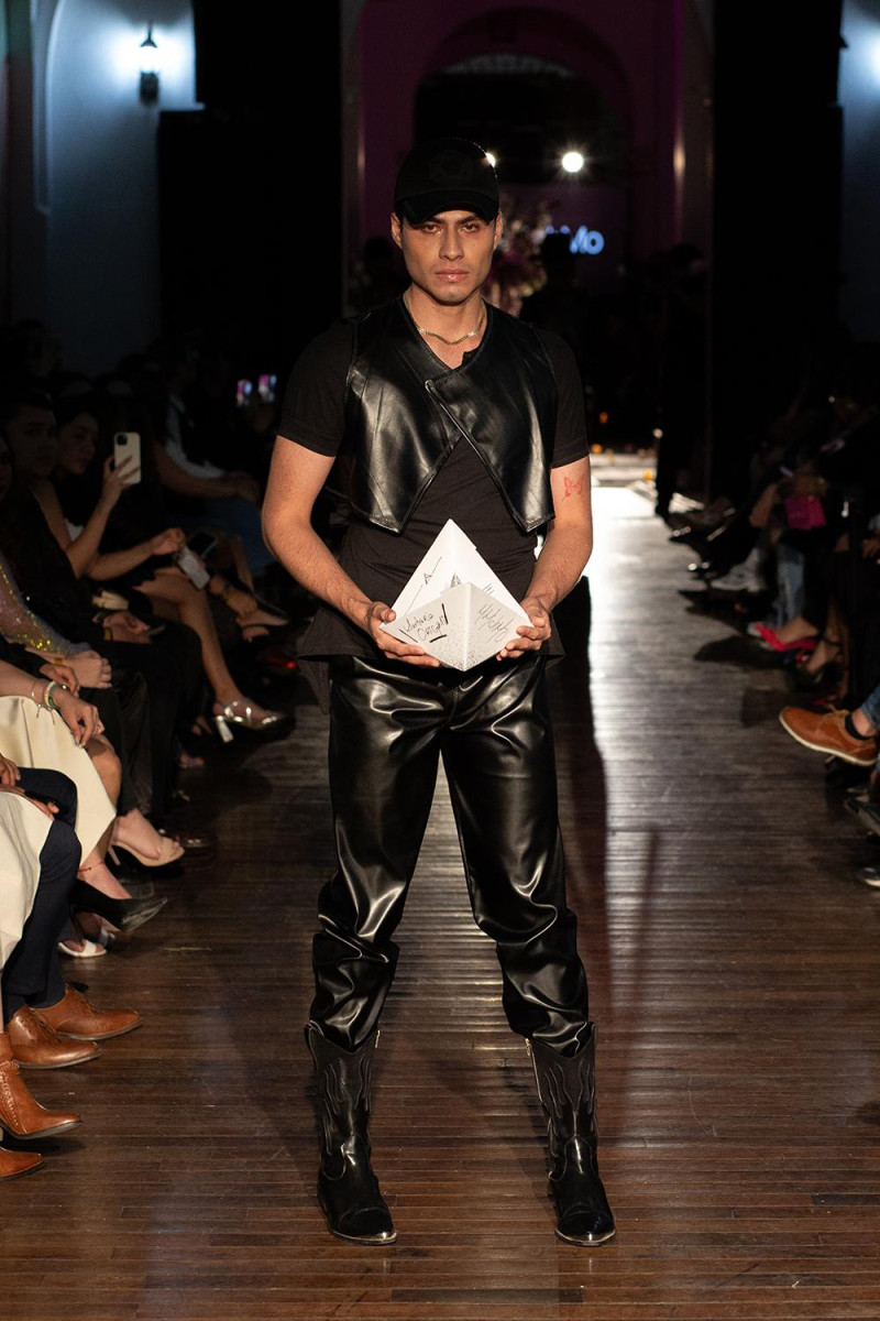 MiMichMo Redefine la Sastrería de Autor con “STURDINESS” en Tlaquepaque Fashion Show