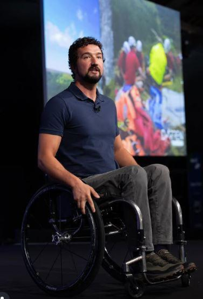 Darren Edwards, parapléjico desde que sufrió un accidente de escalada en 2016