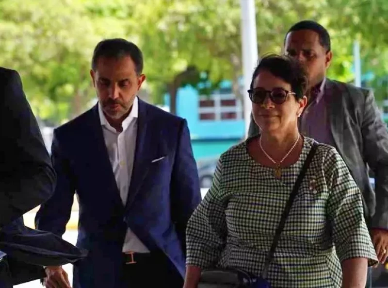 Hermanos Maribel y Antonio Espaillat.