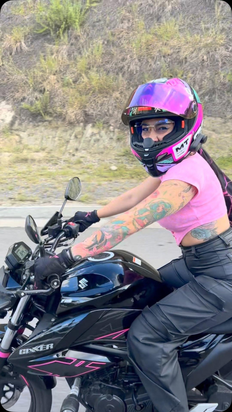 Sofía Quiroz muere a los 25 años tras chocar con un camión.