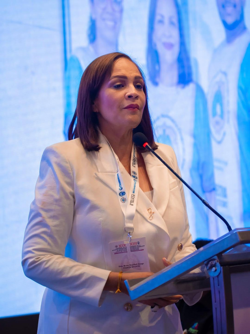 La doctora Maribel Jorge, encargada del área de neumología del Hospital Traumatológico y Quirúrgico Profesor Juan Bosch, de La Vega.