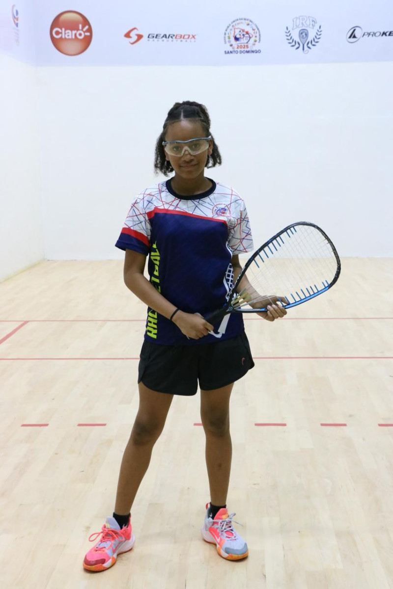 La dominicana Jádelin de León, de diez años, tuvo un auspicioso debut en el Campeonato Mundial Junior de Racquetbol.