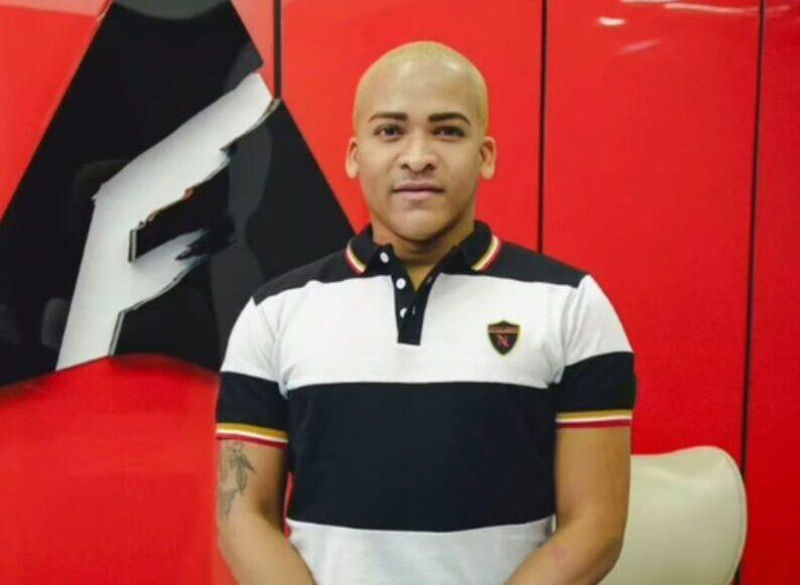 Melvin TV pide ayuda para costear tratamiento contra el cáncer de colon