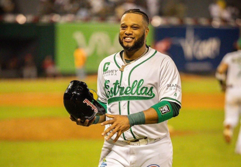 Robinson Canó, capitán de las Estrellas Orientales