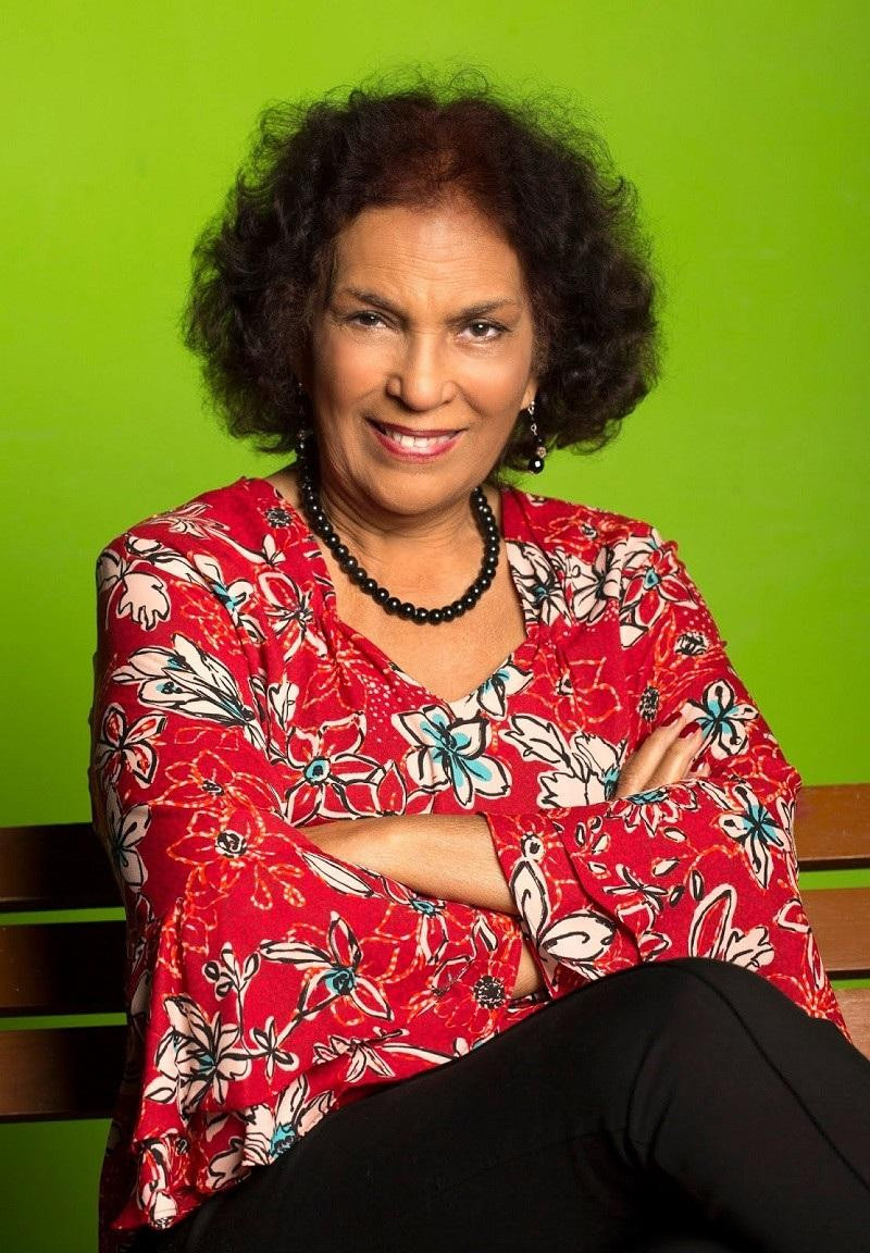 La veterana actriz dominicana Niurka Mota llega a los 85 años de edad llena de proyectos que, afirma, llenan su vida de vitalidad.