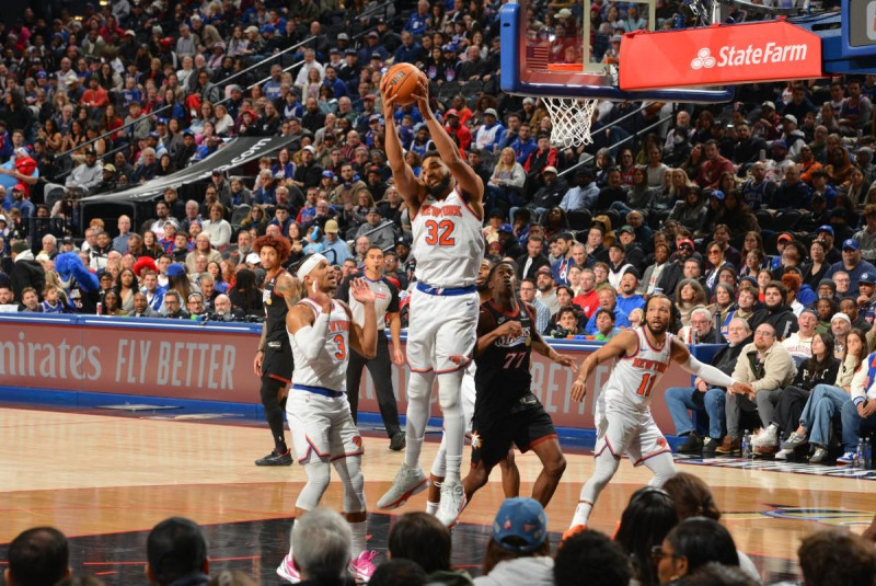 Karl Towns desarrolla una gran temporada con los Knicks, siendo factor para que ocupen una elevada posiciòn en el Este.