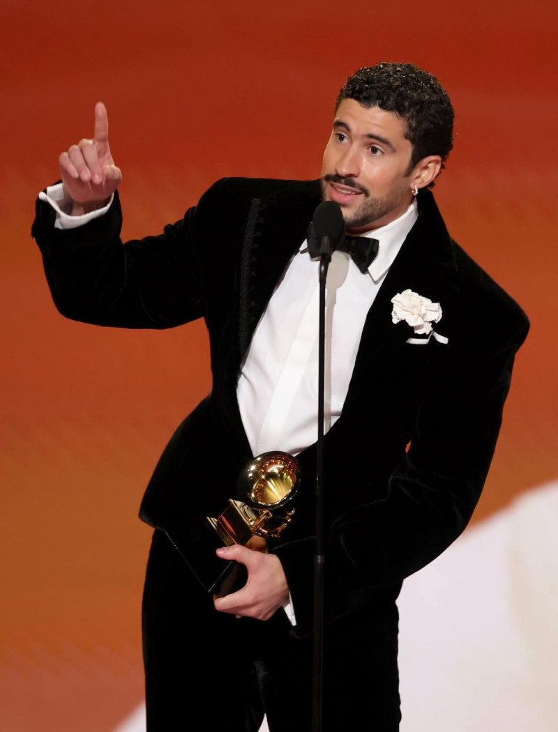 Bad Bunny ganó en tres categorías, incluyendo Mejor Interpretación Musical Global, Mejor Álbum de Música Urbana y Mejor Álbum en los Grammys 2026.