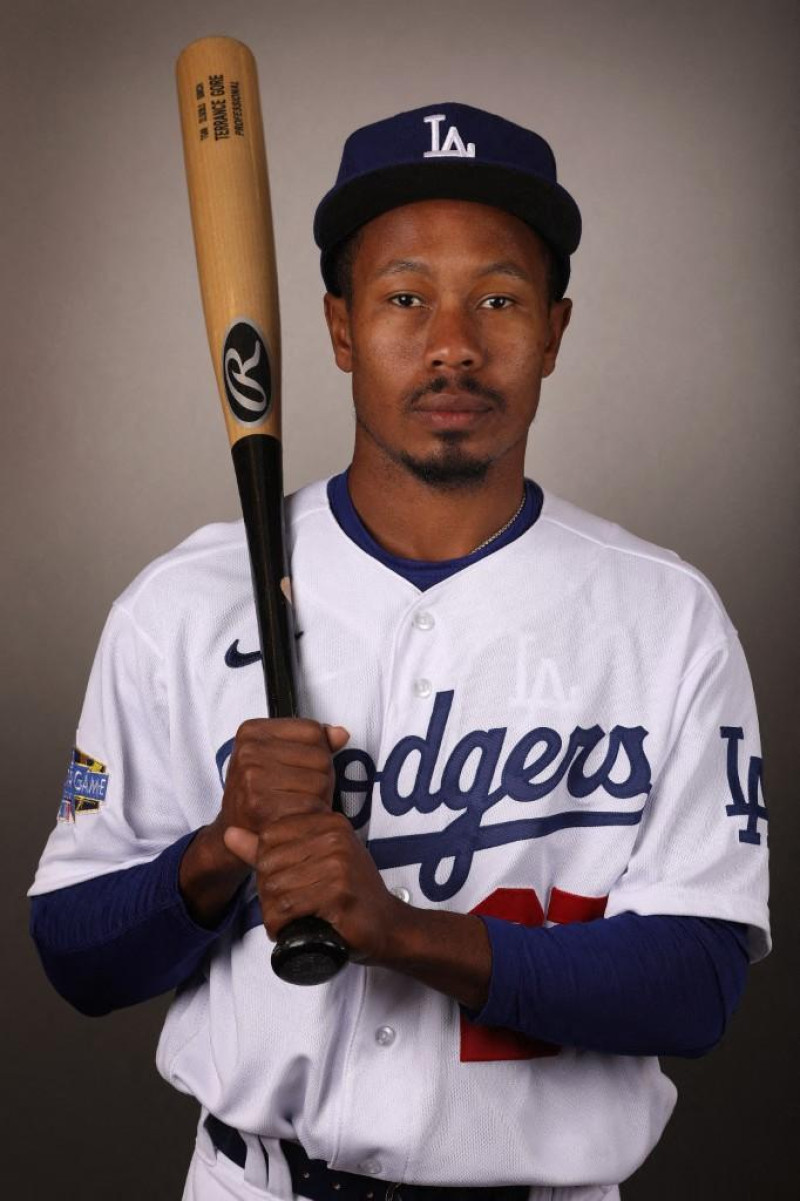 Terrance Gore #27 de los Dodgers de Los Ángeles posa para un retrato durante el día de prensa de la MLB en Camelback Ranch el 20 de febrero de 2020 en Glendale, Arizona.