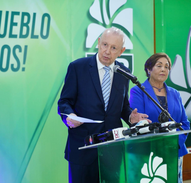 Rafael Alburquerque, exvicepresidente de la República y miembro de la Dirección Política de la FP.