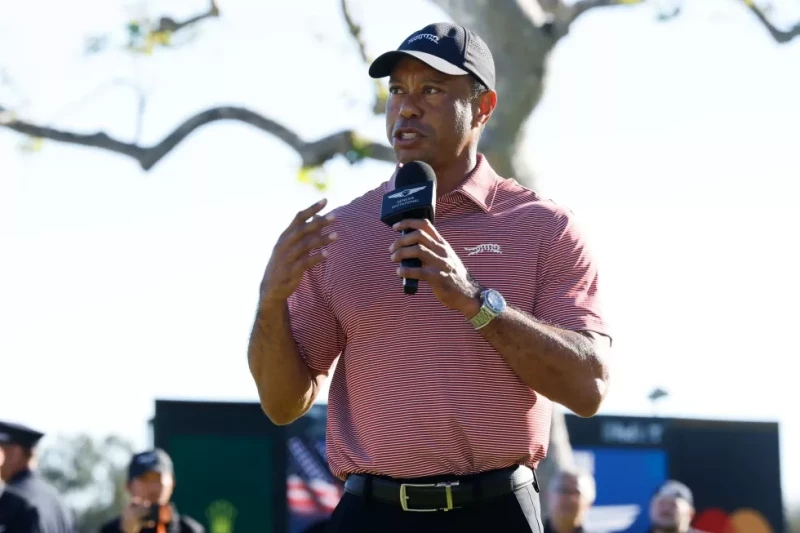 Tiger Woods tras la última ronda del torneo Genesis Invitational en Los Ángeles, el 22 de febrero de 2026.