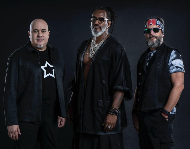 Tony Almont, Tomás Álvarez y Joel Lazala: Bate, integrantes del legendario grupo dominicano de rock Toque Profundo.