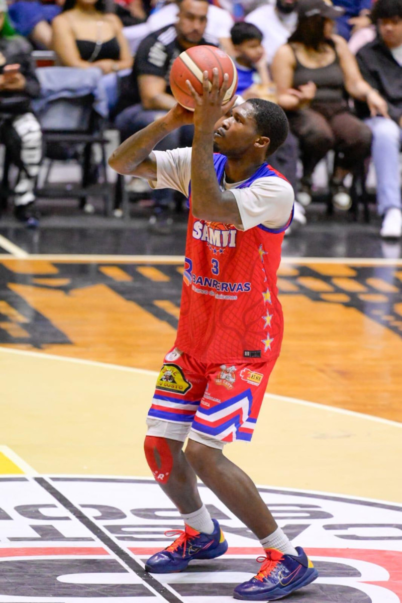 B.J.Fitzgerald fue el más destacado en el triunfo de Sameji sobre Pueblo Nuevo en el segundo partido de la final del superior de Santiago.