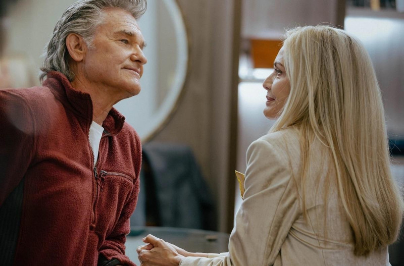 Kurt Russell y Michelle Pfeiffer en una escena de la serie 'The Madison', de Paramount+.