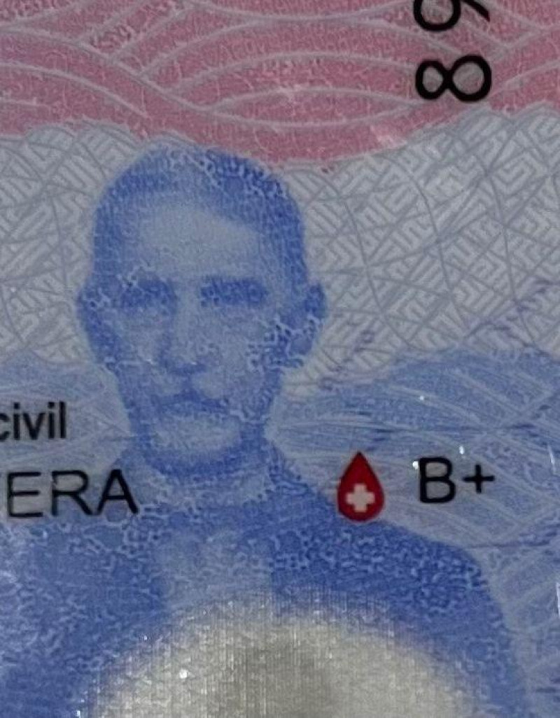 Ahora en vez de que la cédula diga “sangre”, aparecerá en el nuevo documento una gota de sangre situada en el lado del fundador de la patria, Juan Pablo Duarte.