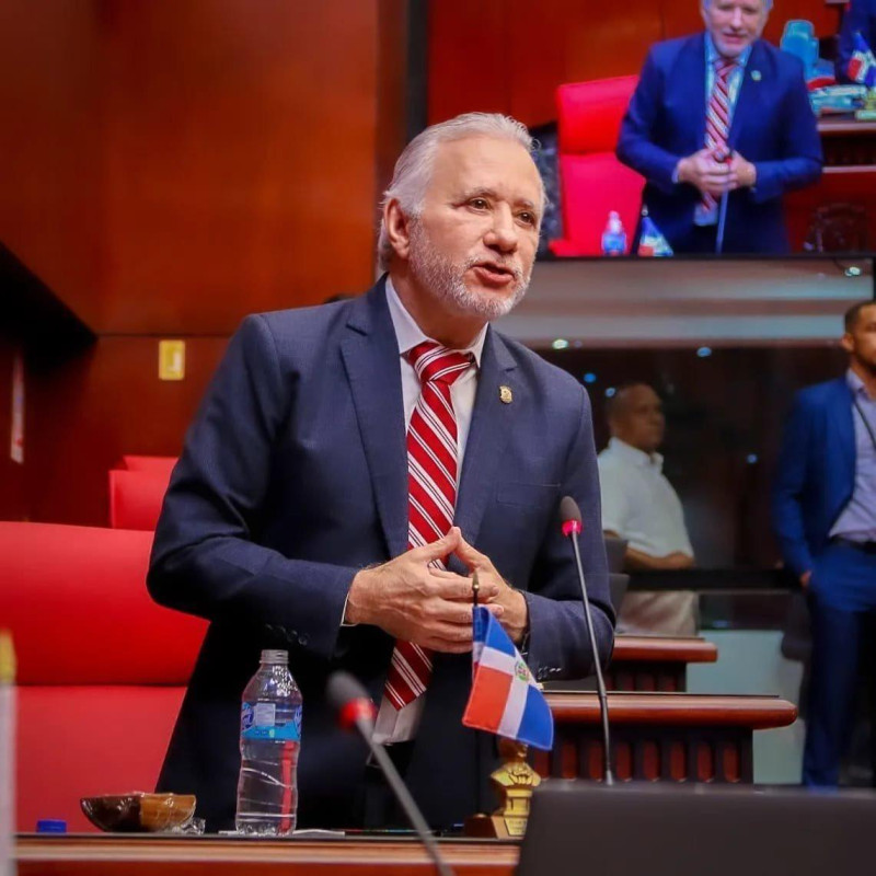 El senador de la provincia Santo Domingo, Antonio Taveras.