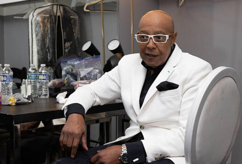 Peabo Bryson