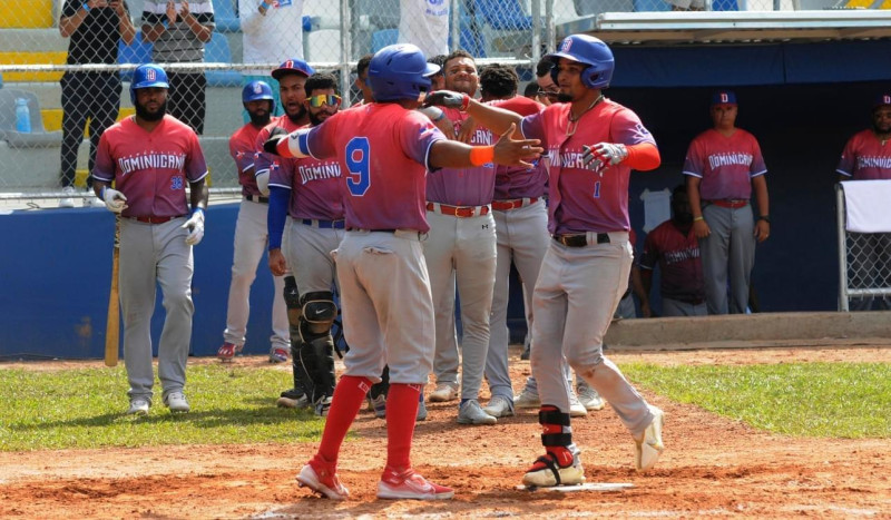 Parte del equipo dominicano durante uno de los encuentros en San Salvador 2023.