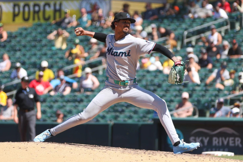 Eury Pére, el espigado lanzador de los Marlins, lanzó el mejor partido de su carrera ante los Atléticos.