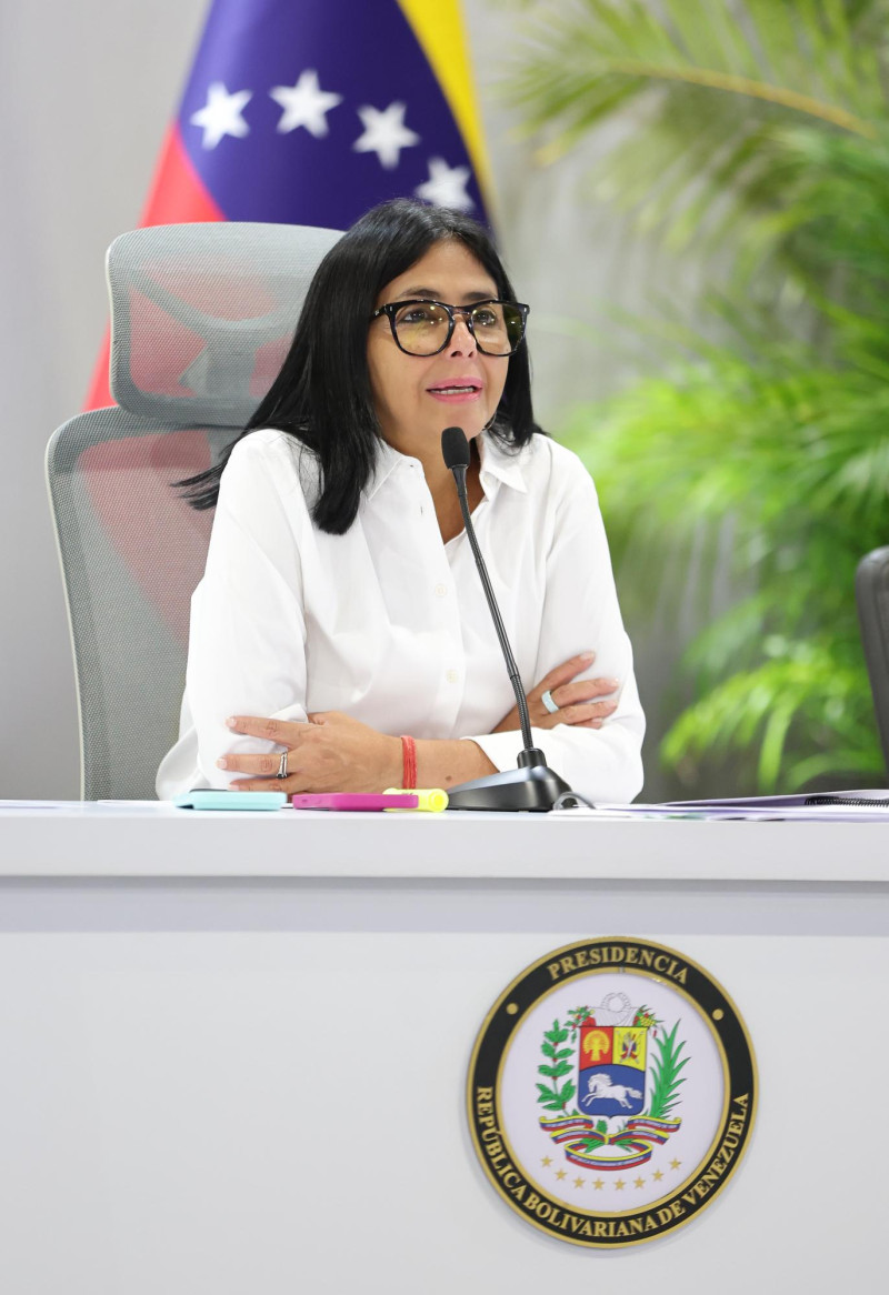 La presidenta encargada de Venezuela, Delcy Rodríguez, durante una reunión este miércoles, donde dijo que envió una carta al rey británico Carlos III solicitando la liberación del oro "retenido" en el Banco de Inglaterra