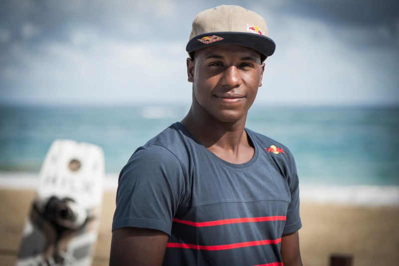 Deury Corniel llega a la cita regional como uno de los principales exponentes del kitesurf freestyle a nivel internacional.
