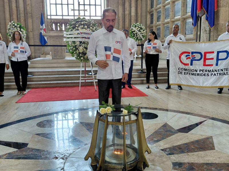 Presidente Comisión Permanente de Efemérides Patrias, Juan Pablo Uribe.