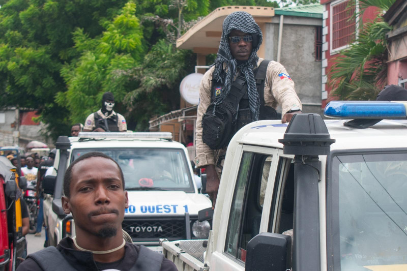 La GSF avanza lentamente en su apoyo a la policía haitiana, desbordada por la violencia de las pandillas.