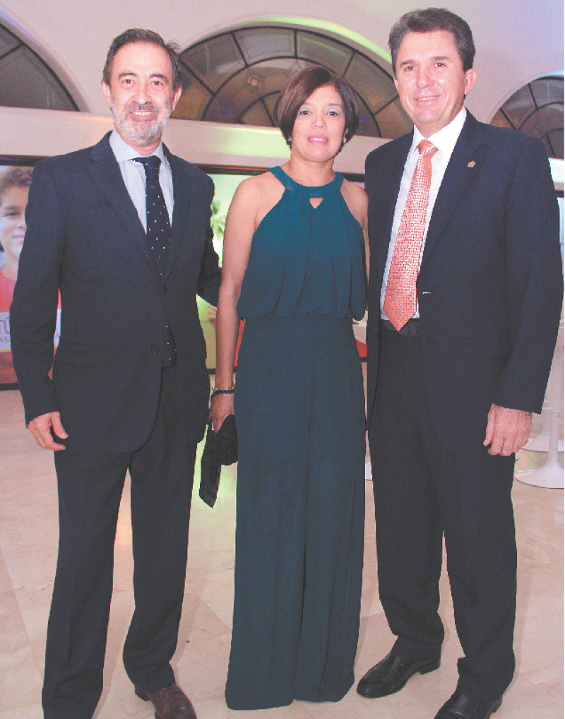 José Rodríguez, Patricia Soñé y Ángel Cimentada.