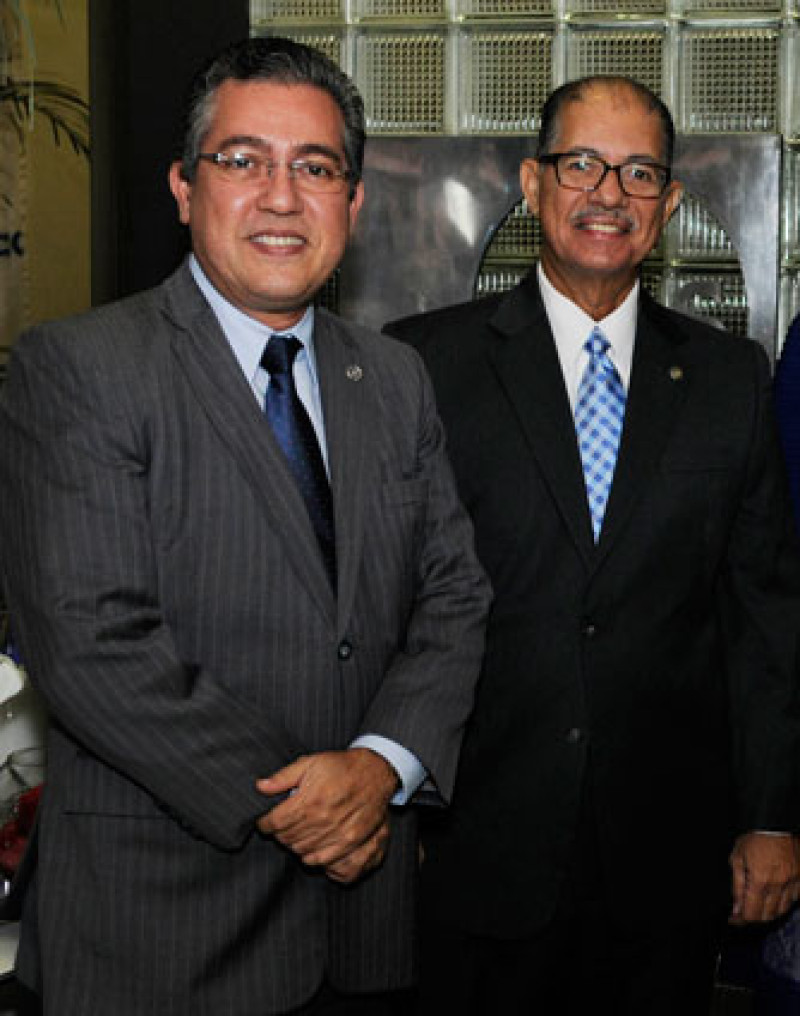 Luis Martín Gómez y José Alcántara Almánzar.