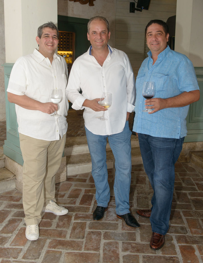 Adrian Castro, Luis Brocker y Rafael Cabrera.