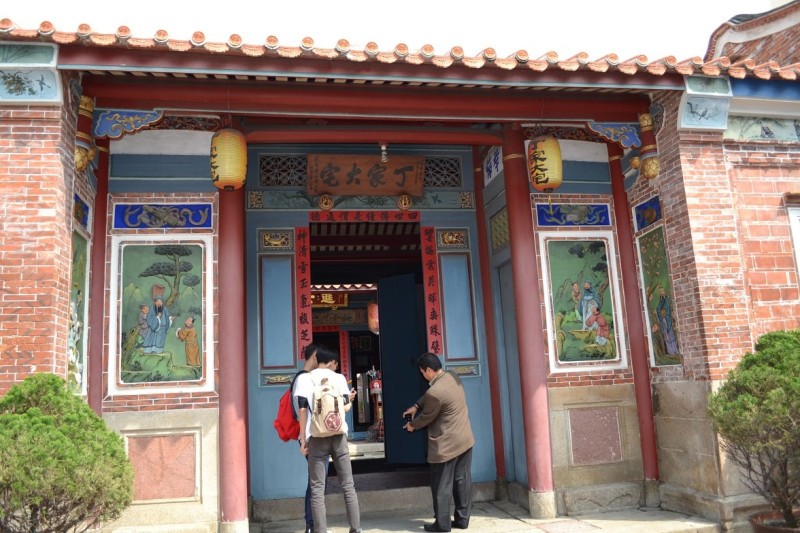 Arquitectura. Entrada a la casa de la familia Ding, una referencia de la clase social alta durante la dinastía Ching. Yaniris López