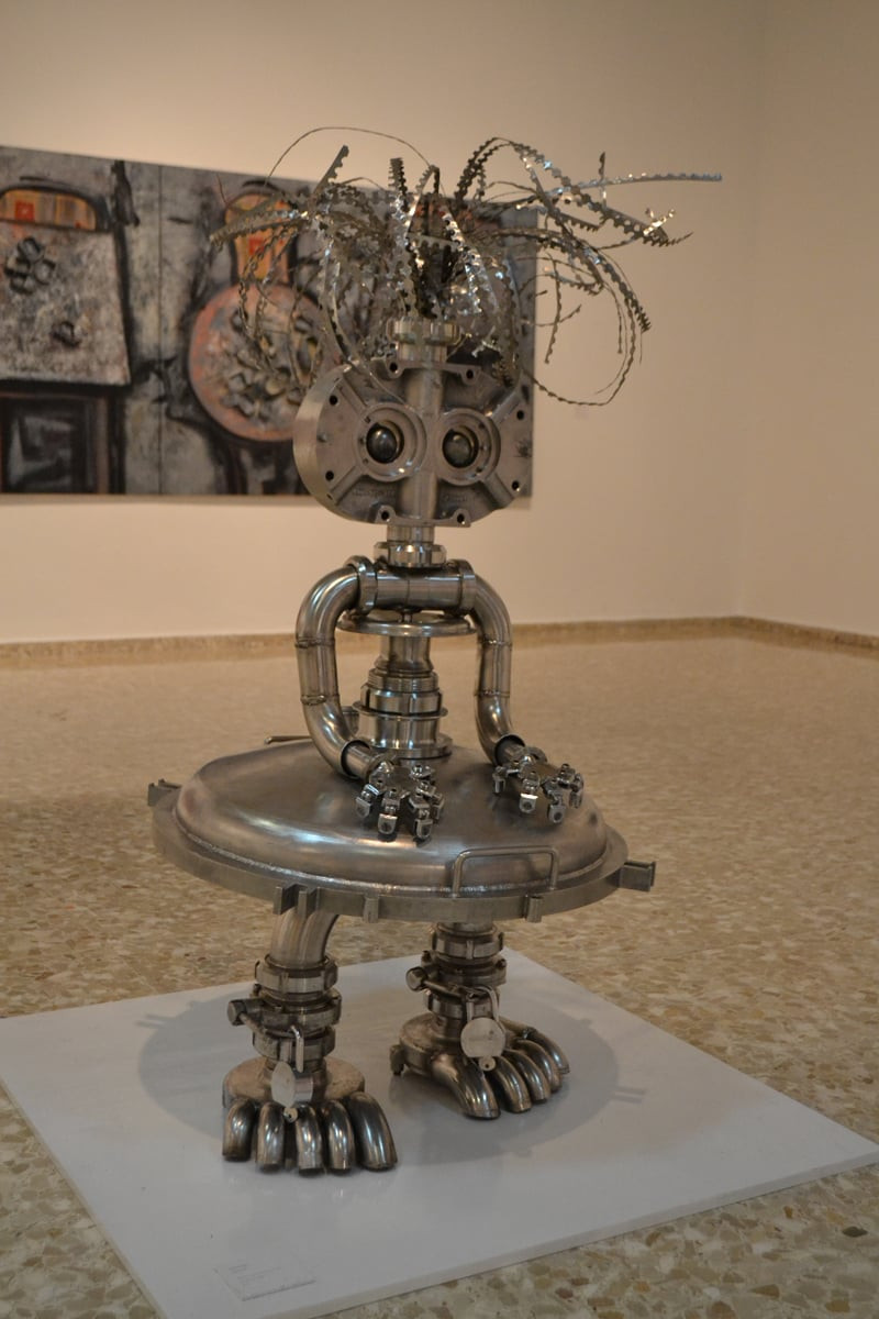 De 0 a 10, escultura forjada en aluminio, hierro y acero inoxidable seleccionada en la 28 Bienal Nacional de Artes Visuales.