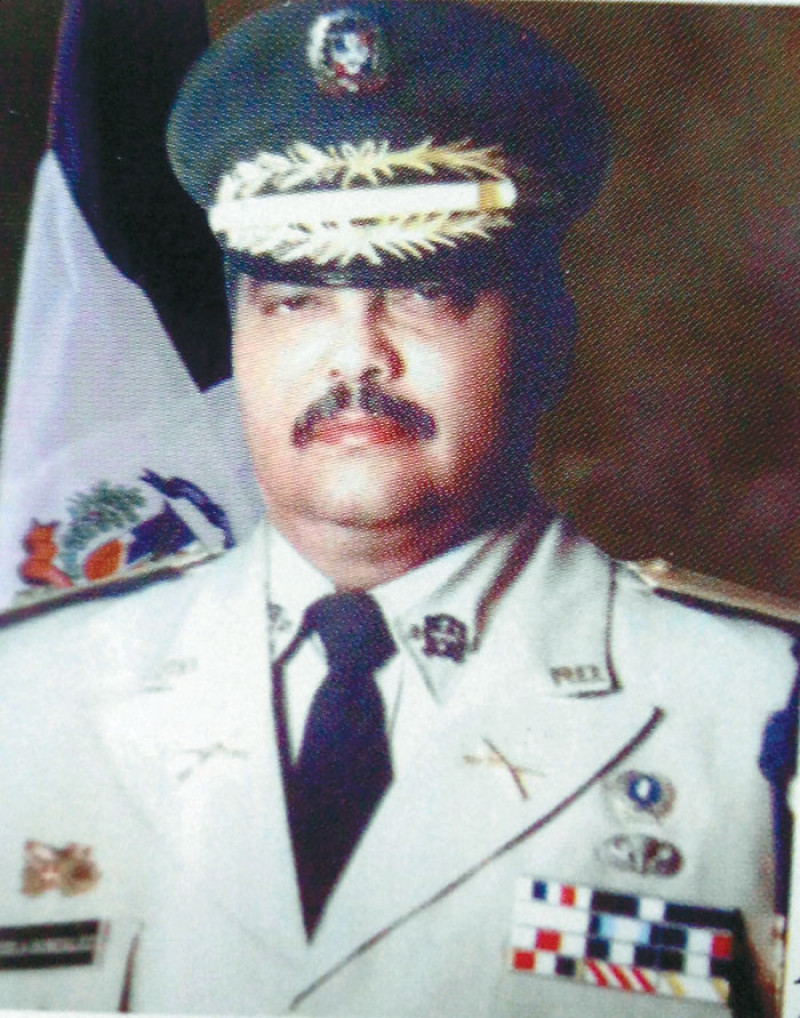 Honor. El acto de graduación fue dedicado al mayor general retirado Hernán Disla González.