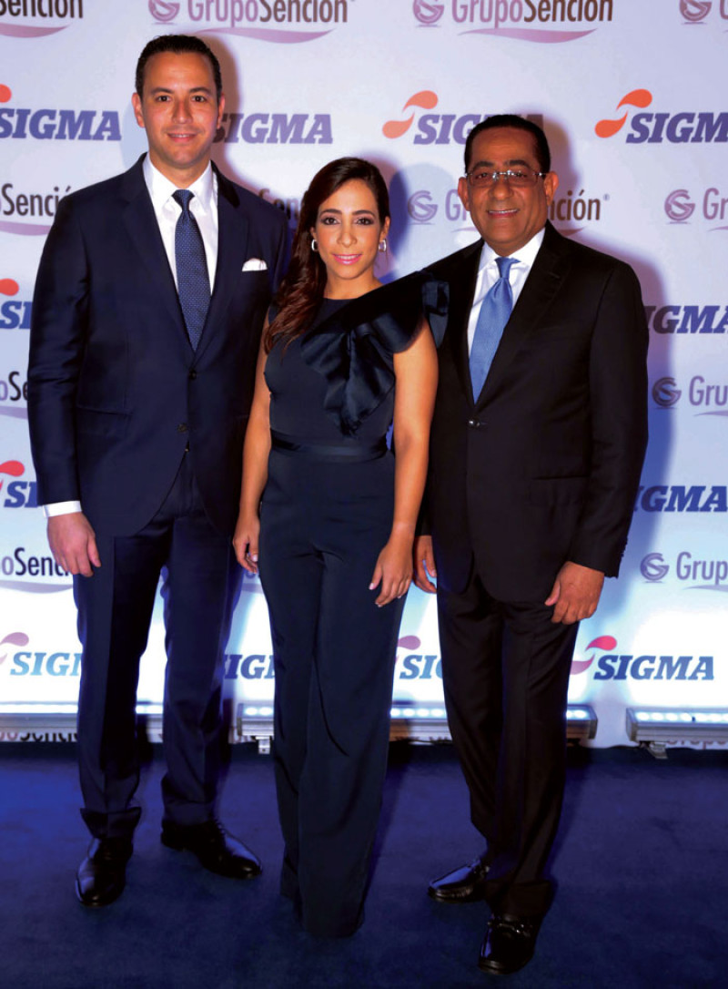 Manuel Garrigó, Massiel Sención y Guillermo Sención.