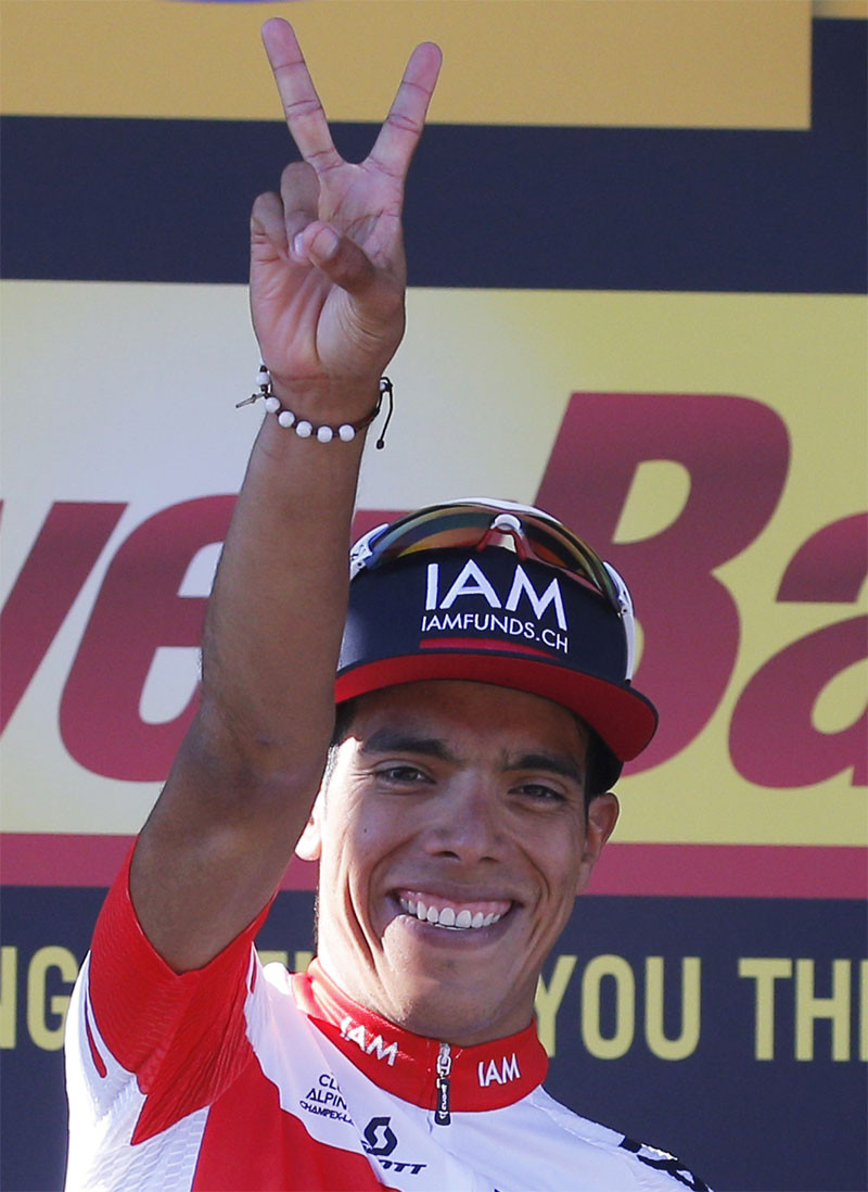 Jarlinson Pantano reacciona emocionado tras ganar la etapa décimoquinta del Tour de Francia.