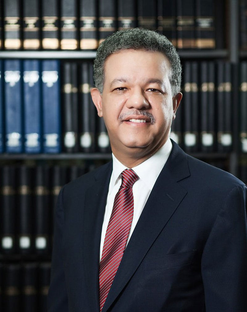 Leonel Frnández, ex presidente de la República y presidente del partido gobernante.