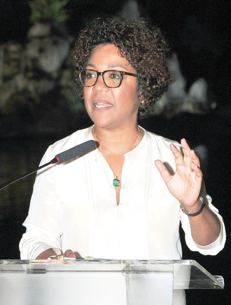 Josefina Stubbs. Candidata dominicana.