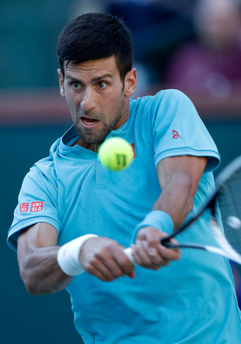 Novak Djokovic tiene una dolencia en un codo.