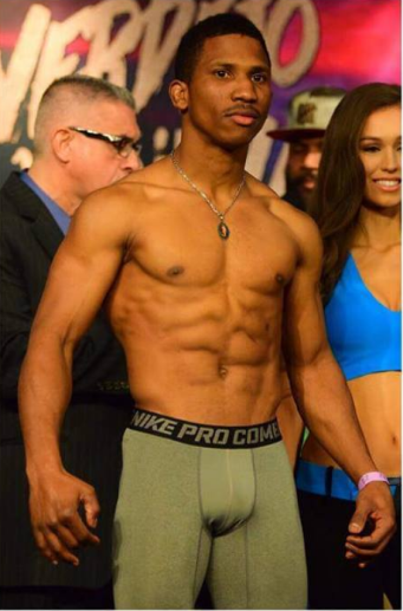 Alex Luna, boxeador dominicano residente en Nueva York.