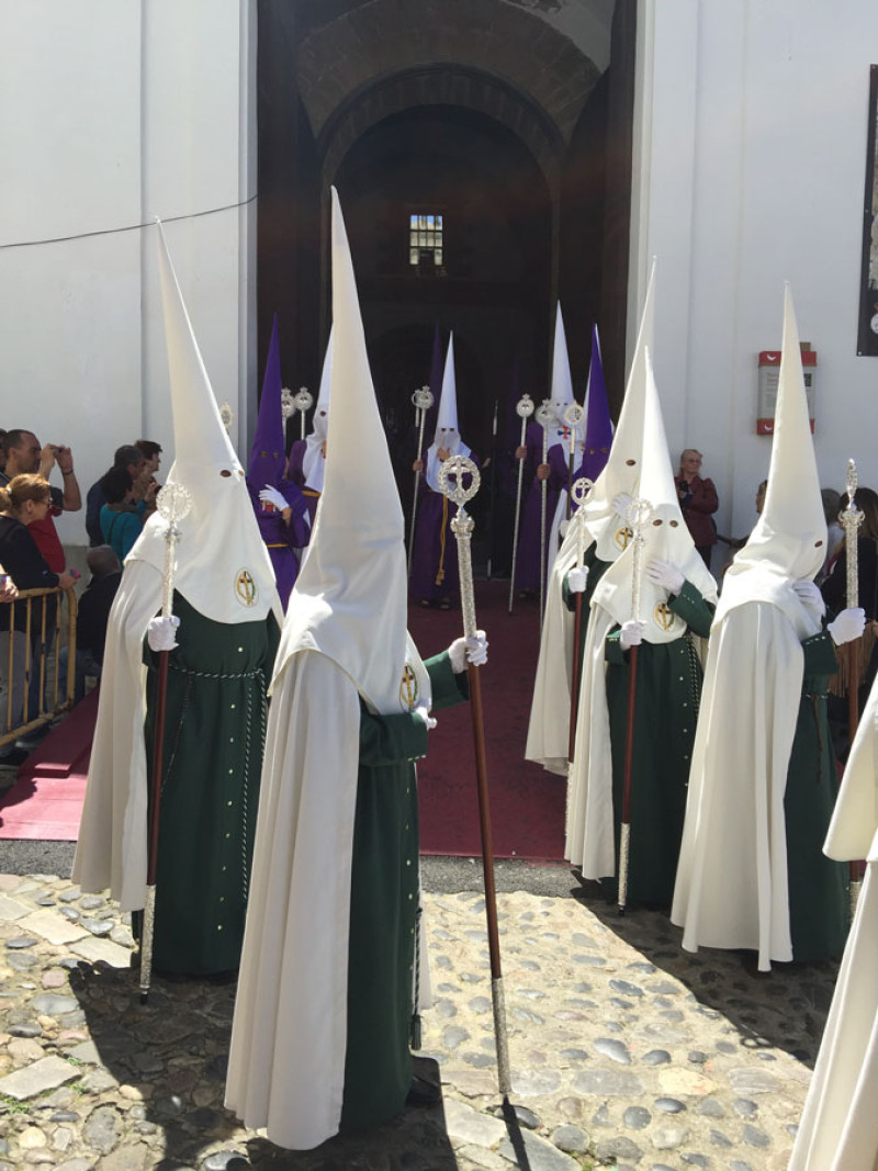 El Cádiz, España, asistimos a una de las procesiones de Semana Santa.