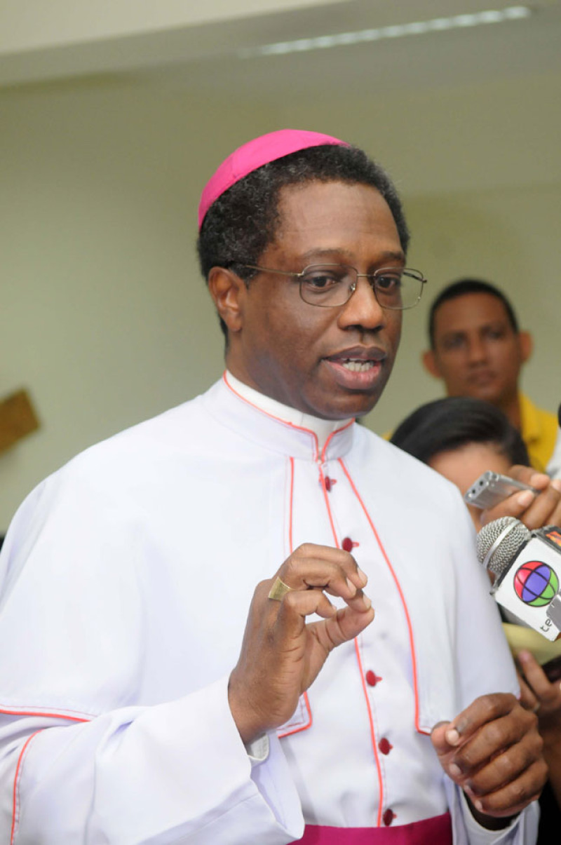 Honesto. El nuncio apostólico, Jude Thaddeus Okolo, fue enfático al afirmar que el cardenal López Rodríguez actuó bien.