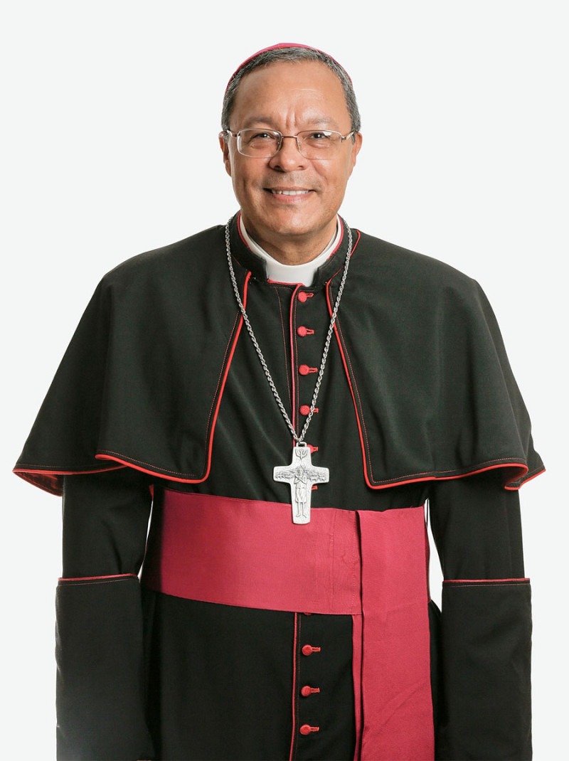 Alegria. El nuevo Obispo recibió con entusiasmno su ordenación porque considera que es un reconocimiento a los paúles.