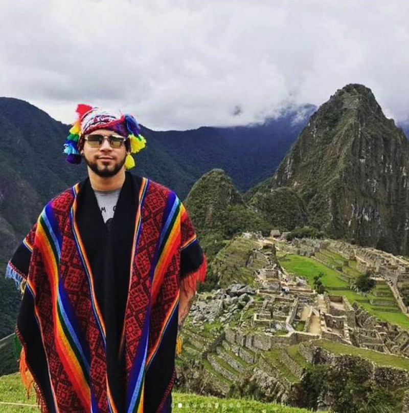 Gary Sánchez disfruta de su estadía en Perú y escaló las montañas de Machu Picchu.