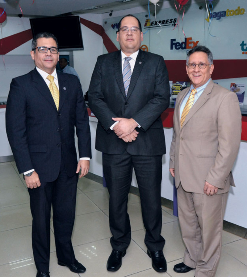 Santiago Santiago, Ronald Villalón y Alejandro Losada.