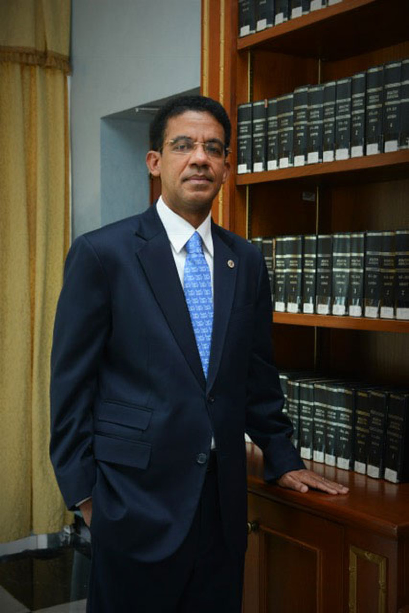 Académico. El catedrático Francisco Ortega Polanco es doctor en Derecho y Máster en Derecho de la Administración del Estado.