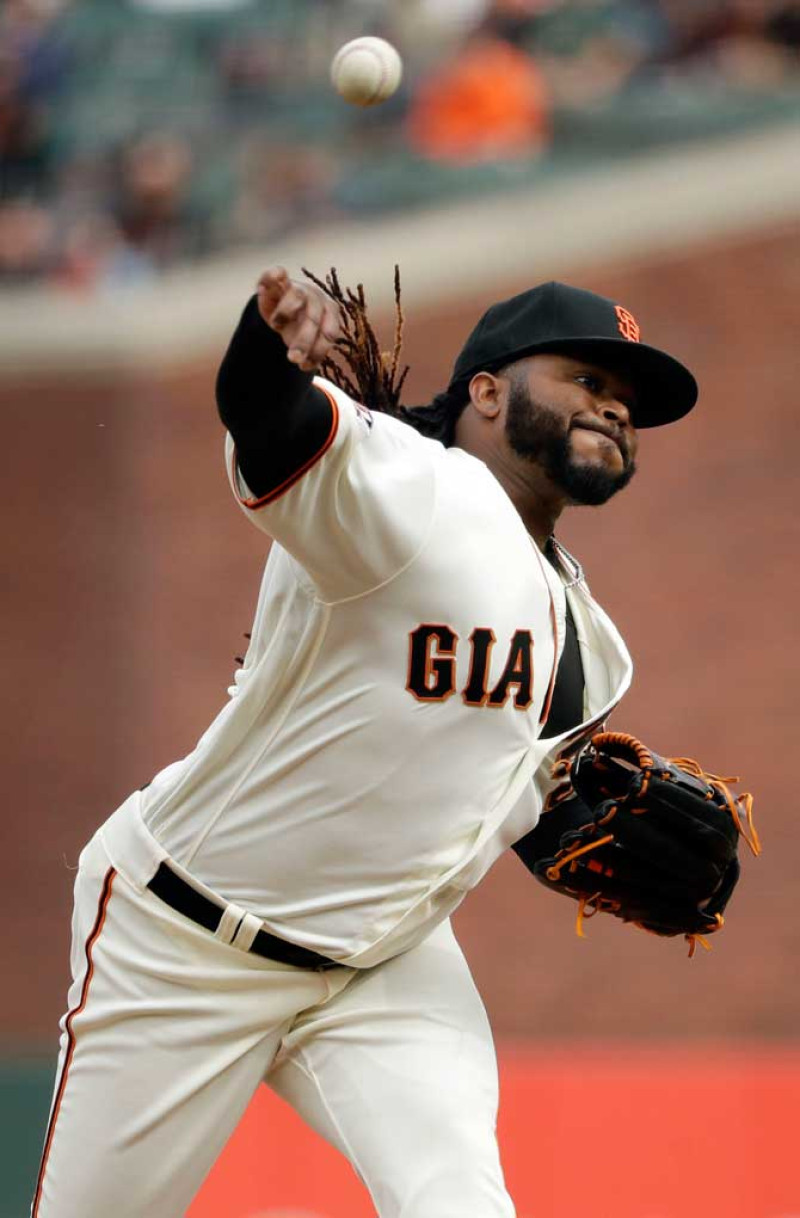 El lanzador abridor de los Gigantes de San Francisco, Johnny Cueto, logró su primera victoria de la presente estación.