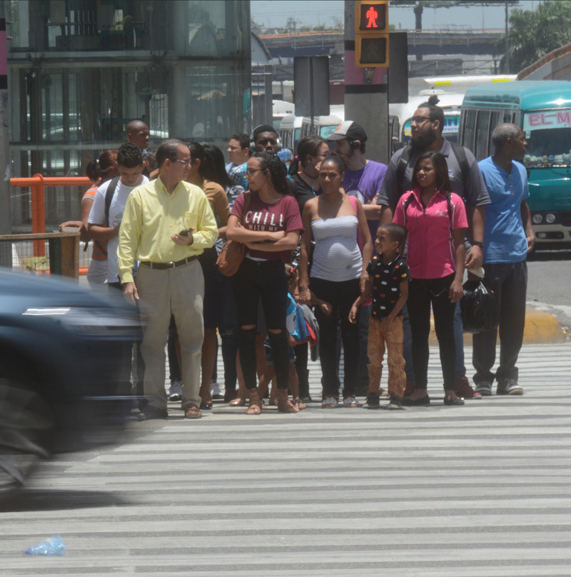 Conflicto. El INTRANT es el organismo rector del sistema de tránsito y transporte en la República Dominicana, por lo que sus acciones van encaminadas a facilitar el uso de las vías por parte de los peatones.
