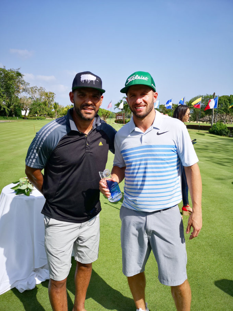 Amaury Nolasco, actor de la serie estadounidense Prison Break y José Juan Barea, jugador de la NBA de los Dallas Mavericks.