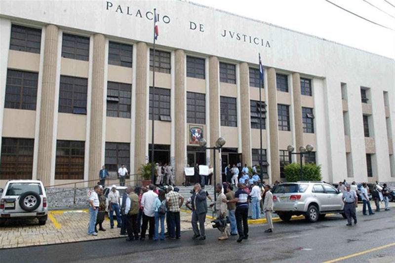 Arresto. El exsargento policial fue apresado en Barcelona y llevado ayer a la Fiscalía del Distrito Nacional.